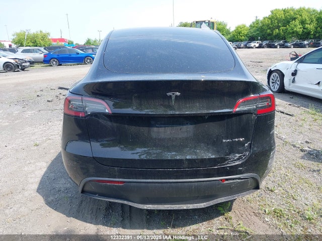 7SAYGDEEXPF709981 Tesla Model Y