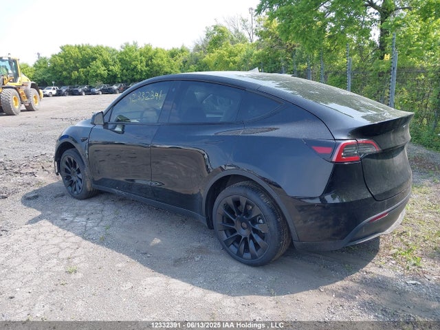 7SAYGDEEXPF709981 Tesla Model Y