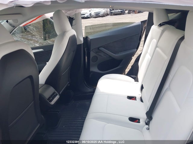 7SAYGDEEXPF709981 Tesla Model Y