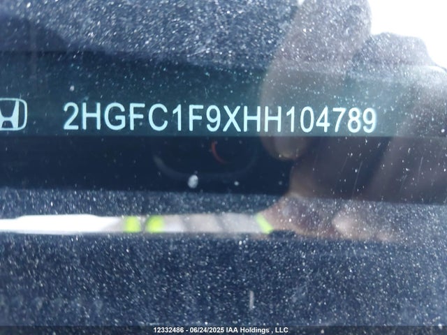 2HGFC1F9XHH104789 Honda l15b7