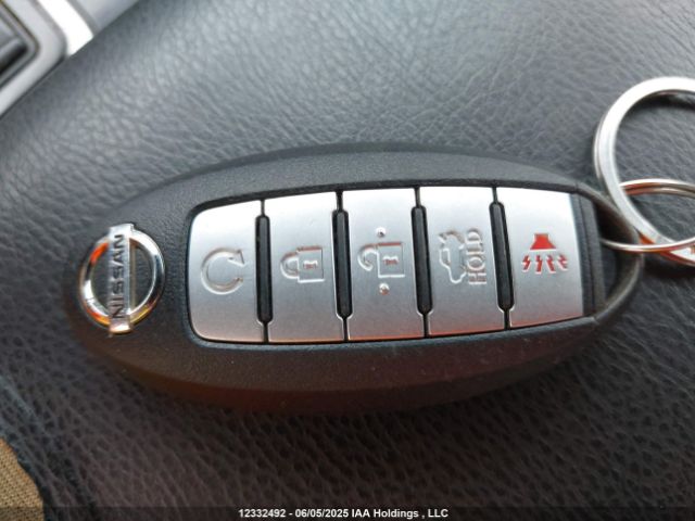1N4AA6AP2HC385819 Nissan Maxima