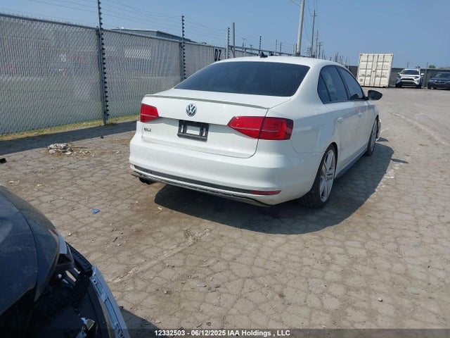 3VW5S7AJ3FM266132 Volkswagen 2015
