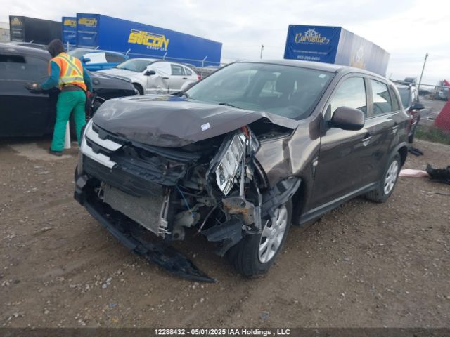 JA4AJUAU2NU600877 Mitsubishi RVR ES