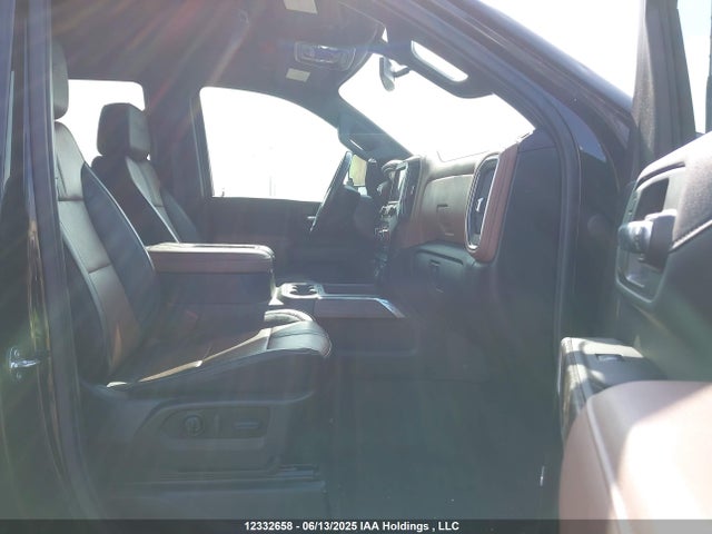 2GC4YREY3N1235100 Chevrolet l5p