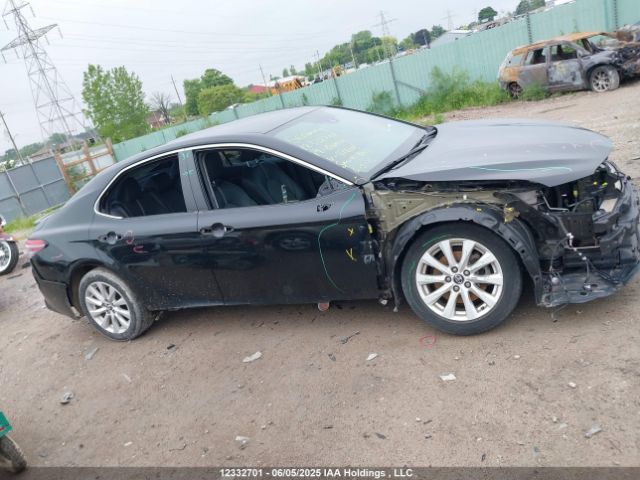 4T1B11HK2KU818015 Toyota CAMRY SE
