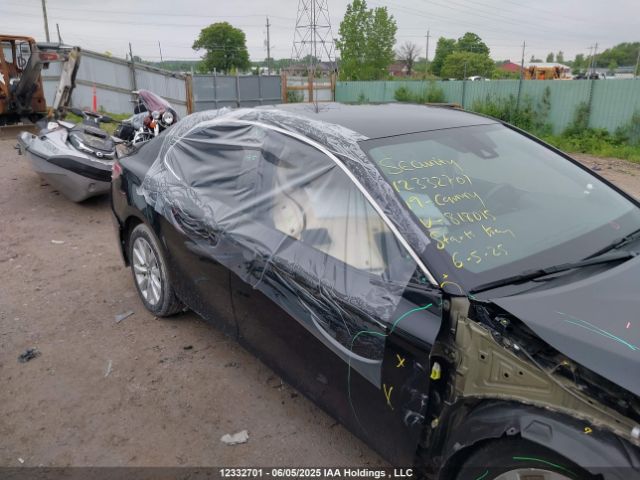 4T1B11HK2KU818015 Toyota CAMRY SE