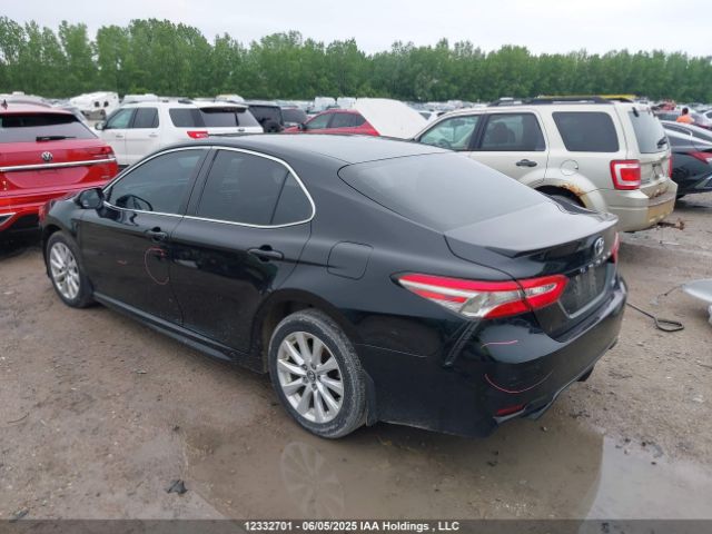 4T1B11HK2KU818015 Toyota CAMRY SE