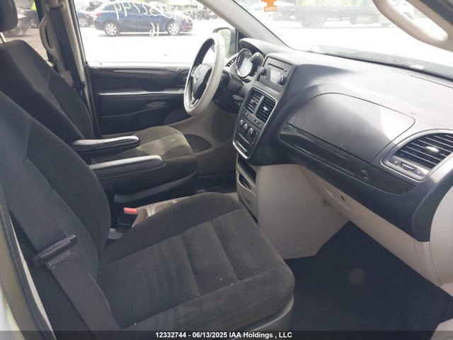 Dodge 2016 2016 2C4RDGBG9GR139493 Image 5