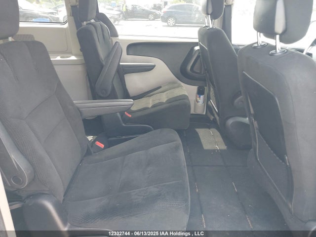 Dodge 2016 2016 2C4RDGBG9GR139493 Image 8