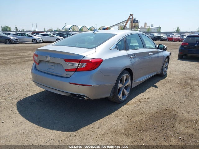 1HGCV1F95JA806410 Honda Accord Touring