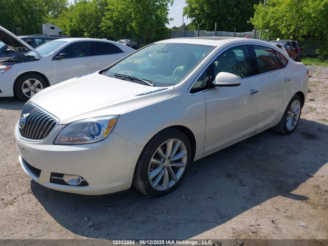 1G4PS5SK8F4153579 Buick lea