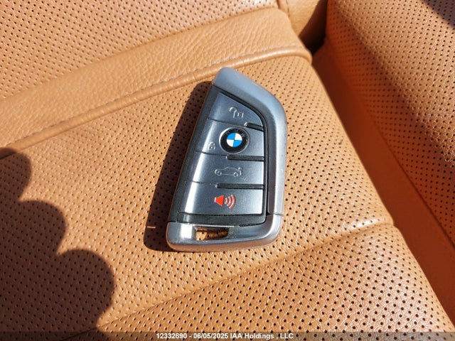 WBAJR7C08LCD03898 BMW 2020