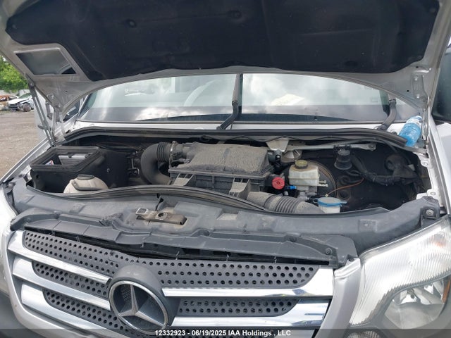 WD3BE8CD9JP593108 Mercedes-Benz mg5+mh5 with brake assist