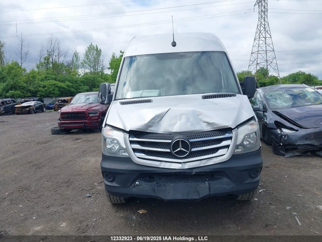 WD3BE8CD9JP593108 Mercedes-Benz mg5+mh5 with brake assist