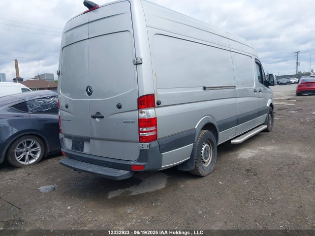 WD3BE8CD9JP593108 Mercedes-Benz mg5+mh5 with brake assist