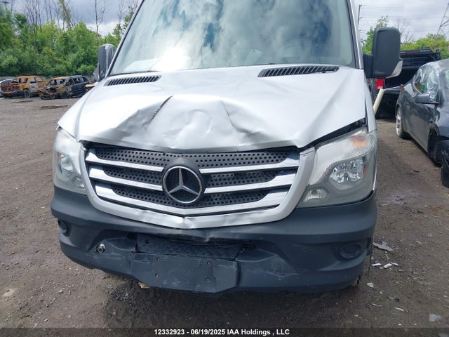 WD3BE8CD9JP593108 Mercedes-Benz mg5+mh5 with brake assist