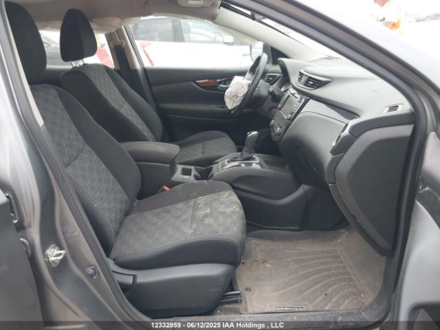 JN1BJ1CR6KW327799 Nissan 2019