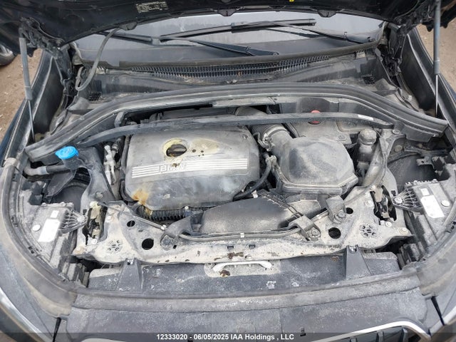 WBX73EF09P5W99526 BMW X1