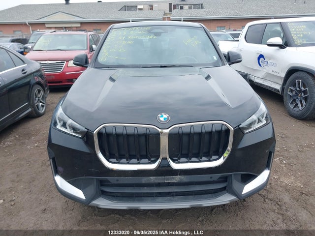 WBX73EF09P5W99526 BMW X1