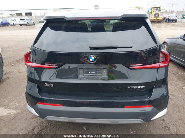 WBX73EF09P5W99526 BMW X1