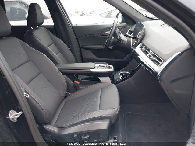 WBX73EF09P5W99526 BMW X1