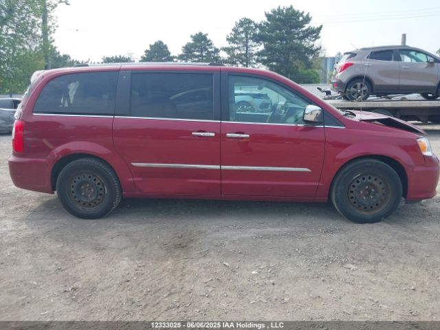 2C4RC1GGXGR138846 Chrysler Town and Country
