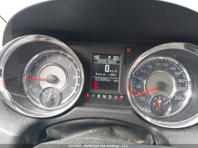 2C4RC1GGXGR138846 Chrysler Town and Country