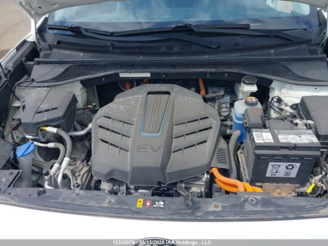 KNDCE3LG8L5056574 KIA Niro Ev Sx Touring