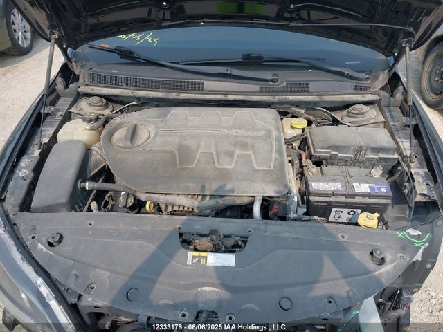 1C3CCCCG6FN506317 Chrysler 2015