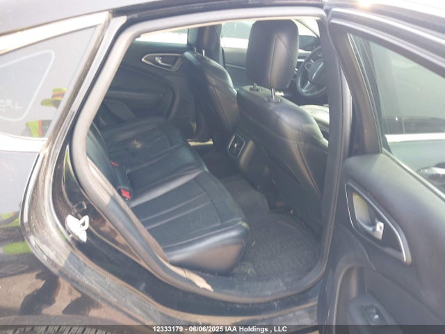 1C3CCCCG6FN506317 Chrysler 2015