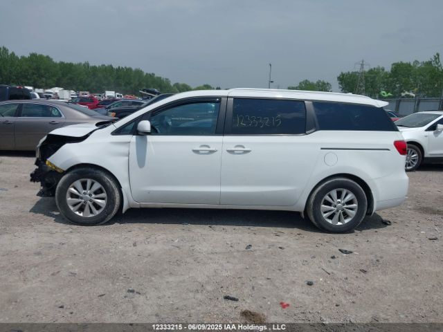 KNDMB5C12J6356798 KIA Sedona