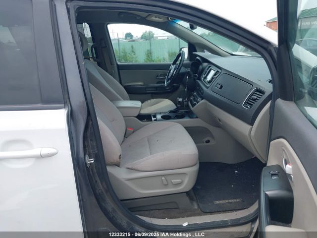 KNDMB5C12J6356798 KIA Sedona