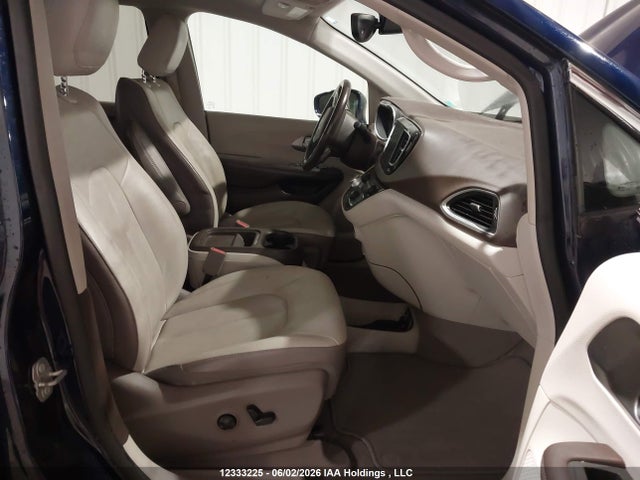 Продаж на аукціоні авто 2018 Chrysler Pacifica Touring L Plus, vin: 2C4RC1EG1JR312460, номер лоту: 12333225