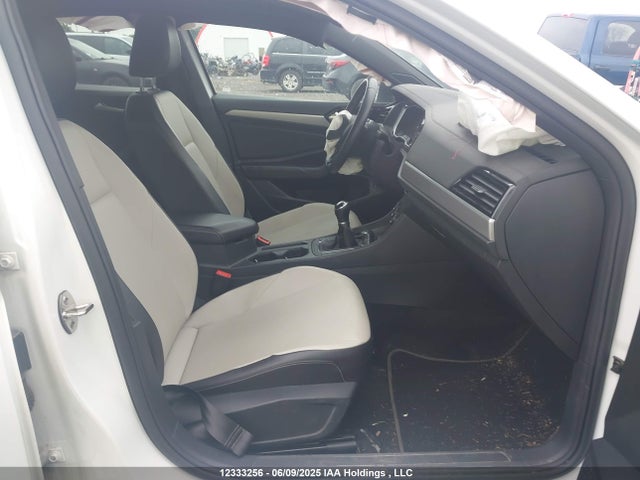 3VWW57BU3KM009843 Volkswagen 1.4 tsi