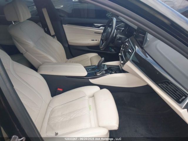 WBAJB9C5XJG463697 BMW 2018