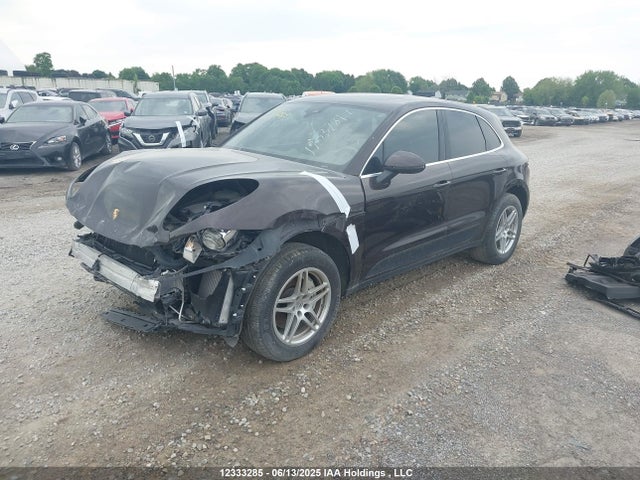 Porsche Macan 2017 WP1AB2A51HLB15204 Image 2