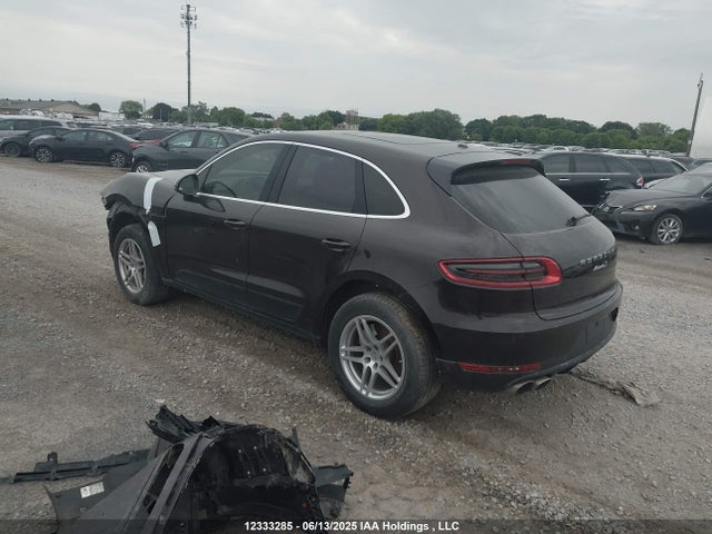 Porsche Macan 2017 WP1AB2A51HLB15204 Image 3