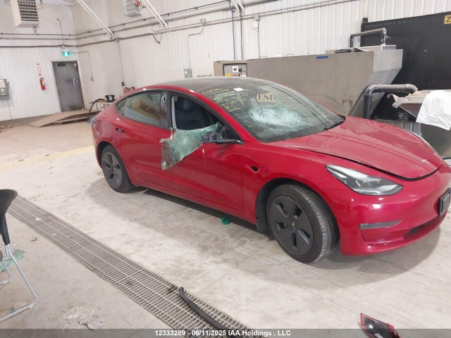 Tesla MODEL 3 2022 5YJ3E1EB3NF235001 Image 13