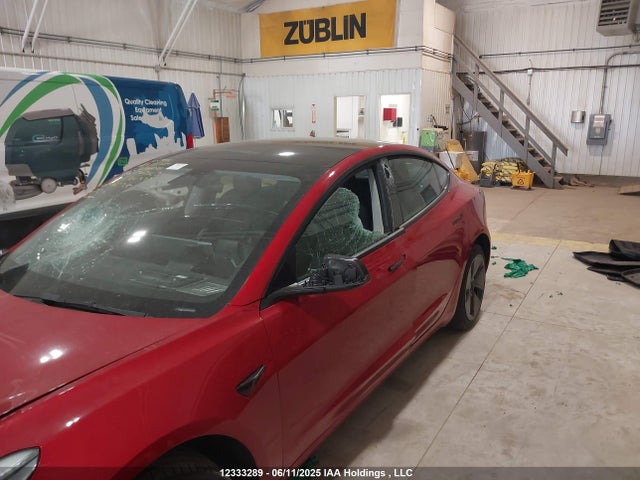 Tesla MODEL 3 2022 5YJ3E1EB3NF235001 Image 18
