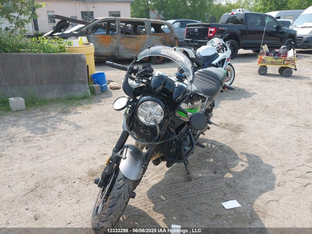 JKAZR2E16KA003910 Kawasaki ZR900