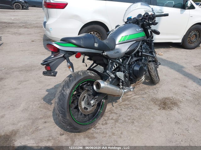 JKAZR2E16KA003910 Kawasaki ZR900