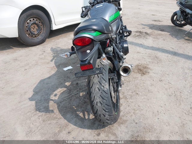 JKAZR2E16KA003910 Kawasaki ZR900