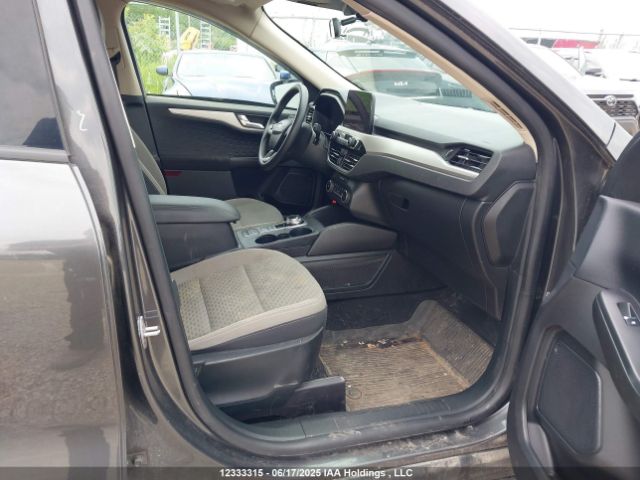 1FMCU9G61LUA13381 Ford ESCAPE SE