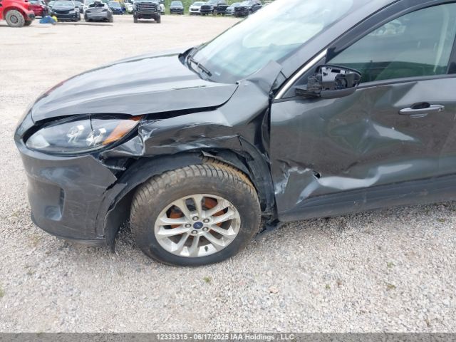 1FMCU9G61LUA13381 Ford ESCAPE SE