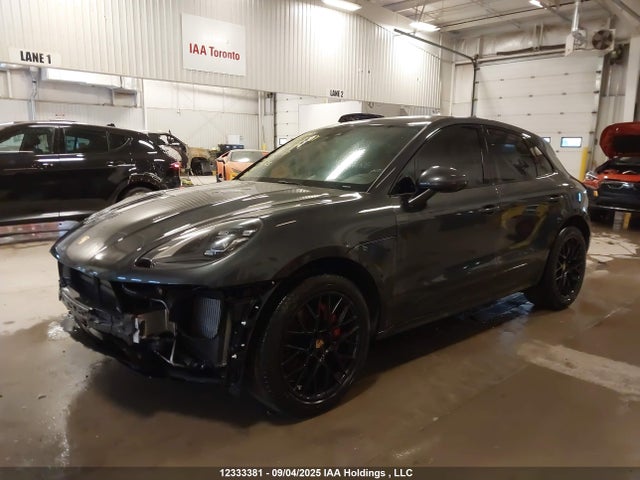 Porsche Macan 2018 WP1AG2A56JLB65667 Image 2