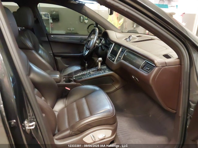 Porsche Macan 2018 WP1AG2A56JLB65667 Image 5