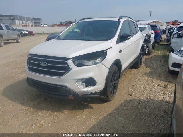 1FMCU9J9XKUB37618 Ford 2019