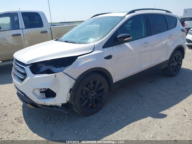 1FMCU9J9XKUB37618 Ford 2019