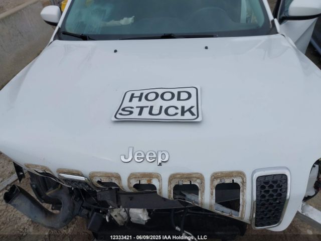 1C4PJMCX4KD273983 Jeep Cherokee