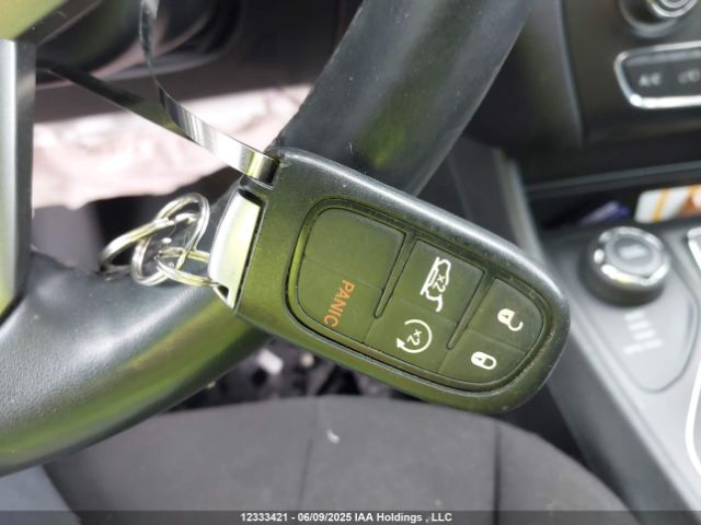 1C4PJMCX4KD273983 Jeep Cherokee